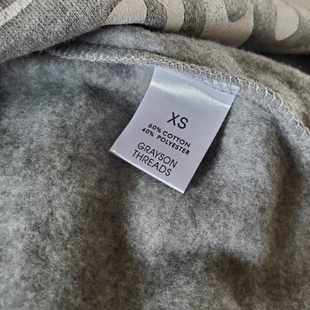 Smiley World- Women's Love Above All Graphic Sweatshirt XS Gray - Picture 3 of 7